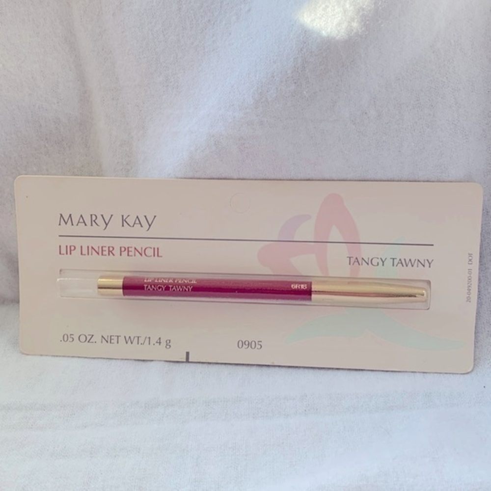 NWOT, Mary Kay Tangy Tawny Lip Liner Pencil